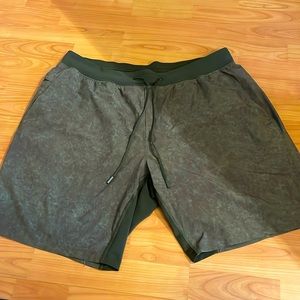 Lulu lemon men’s shorts xxl